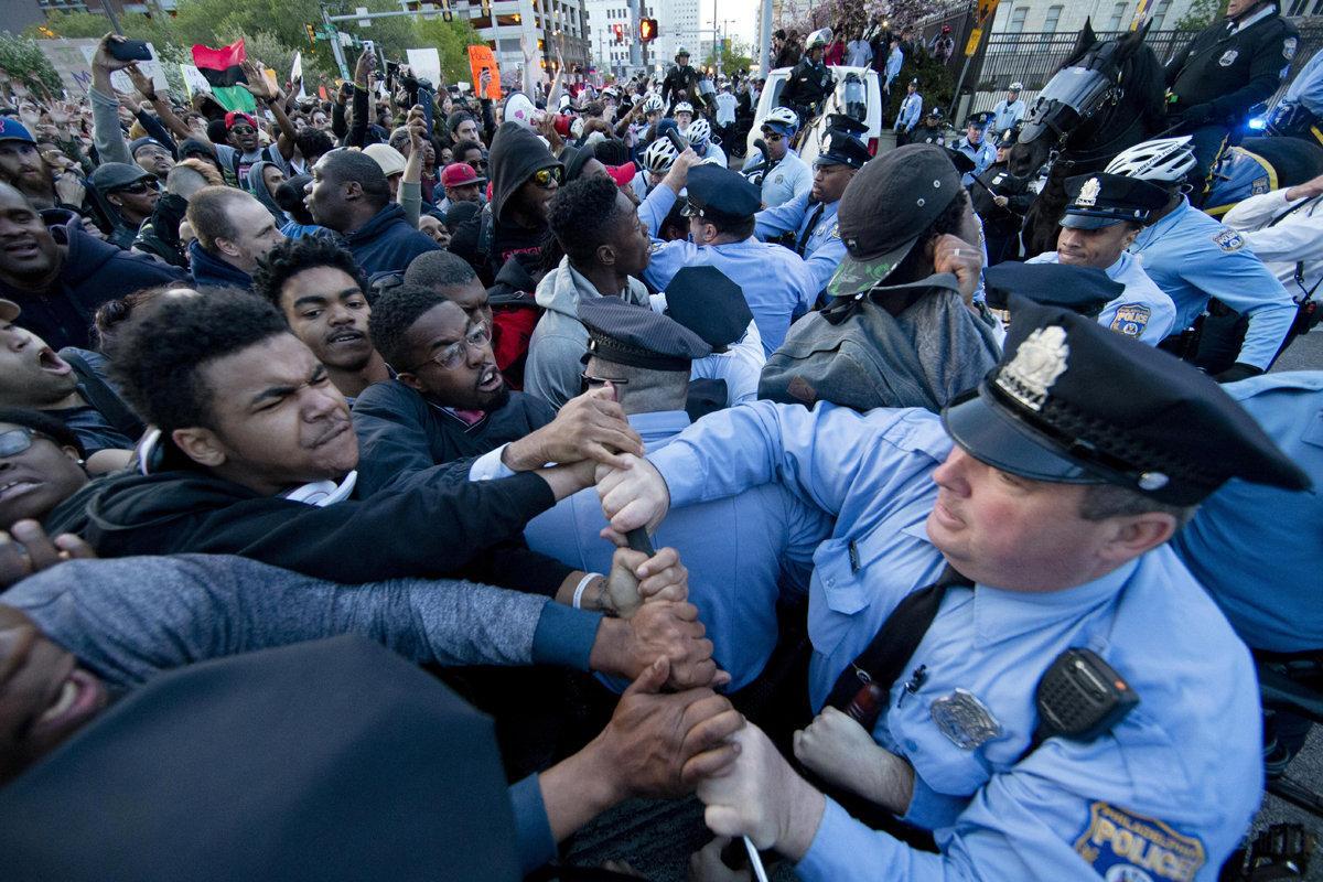 Tensions Flare as Protesters Clash with Police Outside Trump-Harris Debate in Philadelphia Tensions Flare as Protesters Clash with Police Outside Trump-Harris Debate in Philadelphia