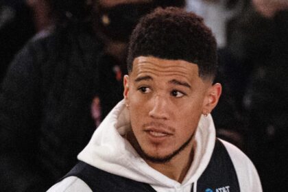 Devin Booker Criticizes Suns – Sports Illustrated