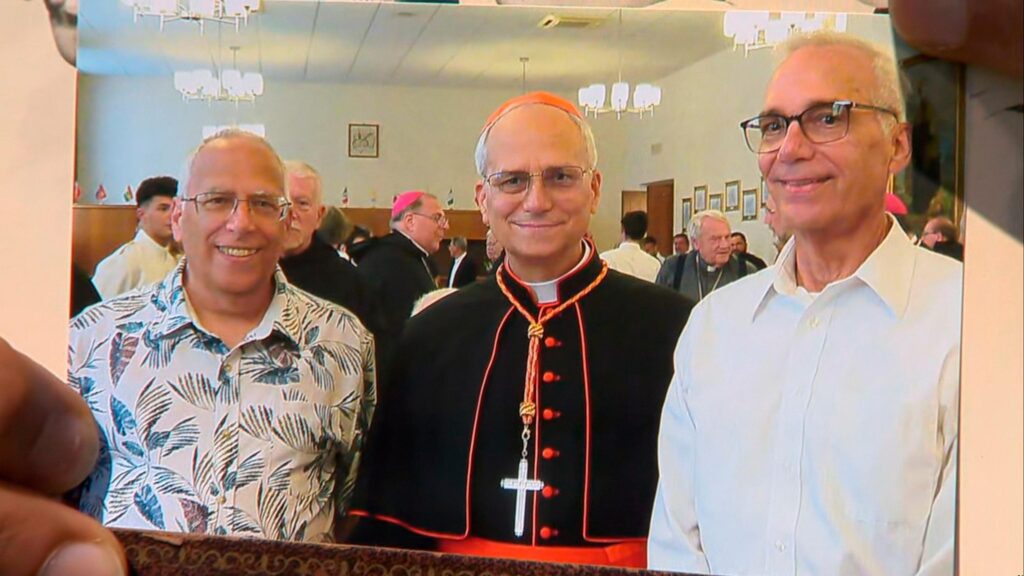 Pope Leo XIV’s Brother Finally Reveals: Is the Pontiff a White Sox or Cubs Fan? Pope Leo XIV’s Brother Finally Reveals: Is the Pontiff a White Sox or Cubs Fan?