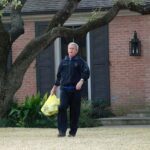 As Bush Settles Into Dallas, Golf Tees and Family Time Take Center Stage Over Politics