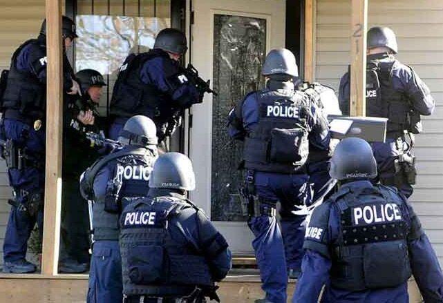 Texas Police Raid Apartment Complex Controlled by Tren de Aragua Gang, Make 20 Arrests Texas Police Raid Apartment Complex Controlled by Tren de Aragua Gang, Make 20 Arrests