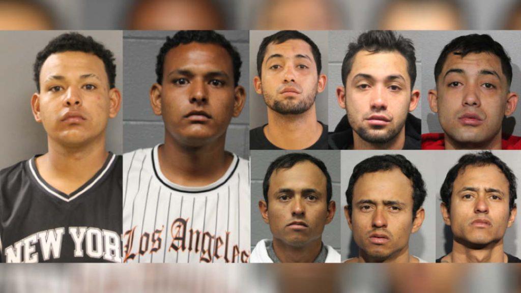 Chicago Police Probed Over Directive to Report Migrant Arrests to Federal Authorities Chicago Police Probed Over Directive to Report Migrant Arrests to Federal Authorities