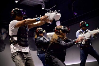 Step Into the Future: Exciting New Virtual Reality Experience Arrives on Walnut Street in Center City