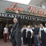 Top Spots Where Politicians Dine in Chicago Beyond the 2024 DNC