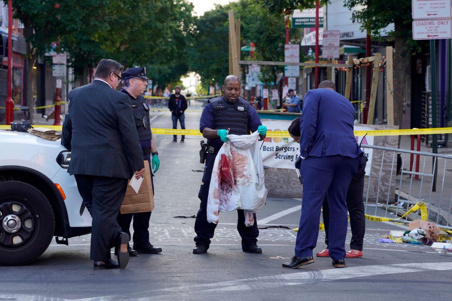 Deadly Shooting in Philadelphia Entertainment District Leaves 3 Dead and 11 Injured Deadly Shooting in Philadelphia Entertainment District Leaves 3 Dead and 11 Injured