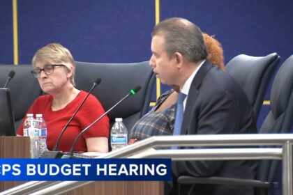 City Hall Urges Chicago School Board to Refinance Debt to Cover Pensions and Rising Labor Costs