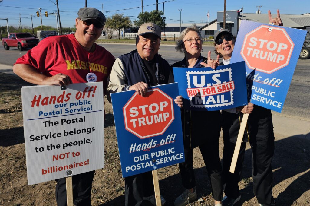 San Antonio Postal Workers Rally Against Proposed USPS Changes This Thursday San Antonio Postal Workers Rally Against Proposed USPS Changes This Thursday