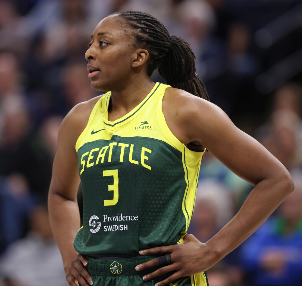 Ogwumike Storm Past Wings, While Paige Bueckers Shines in Her Second WNBA Game: Highlights Ogwumike Storm Past Wings, While Paige Bueckers Shines in Her Second WNBA Game: Highlights