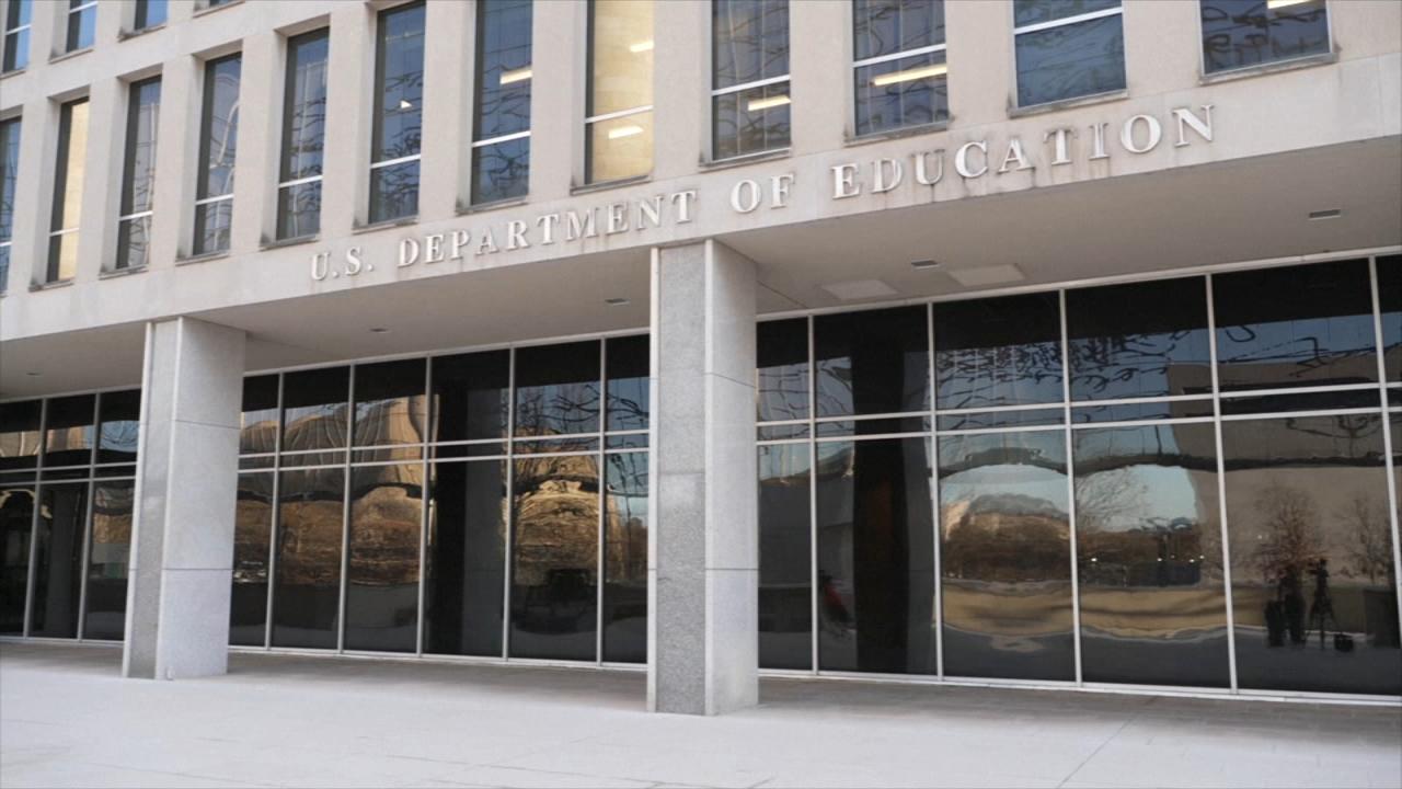 A Tsunami Coming From Washington’: Chicago Leaders React to Education Department Layoffs A Tsunami Coming From Washington’: Chicago Leaders React to Education Department Layoffs