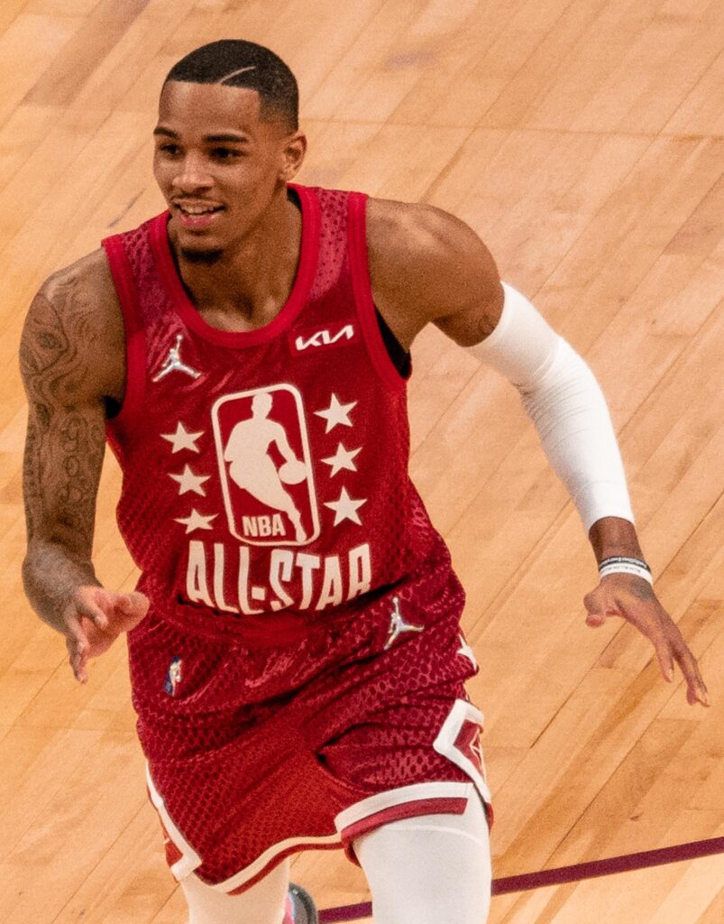 NBA Star Dejounte Murray Responds to Breaking Gregg Popovich News NBA Star Dejounte Murray Responds to Breaking Gregg Popovich News