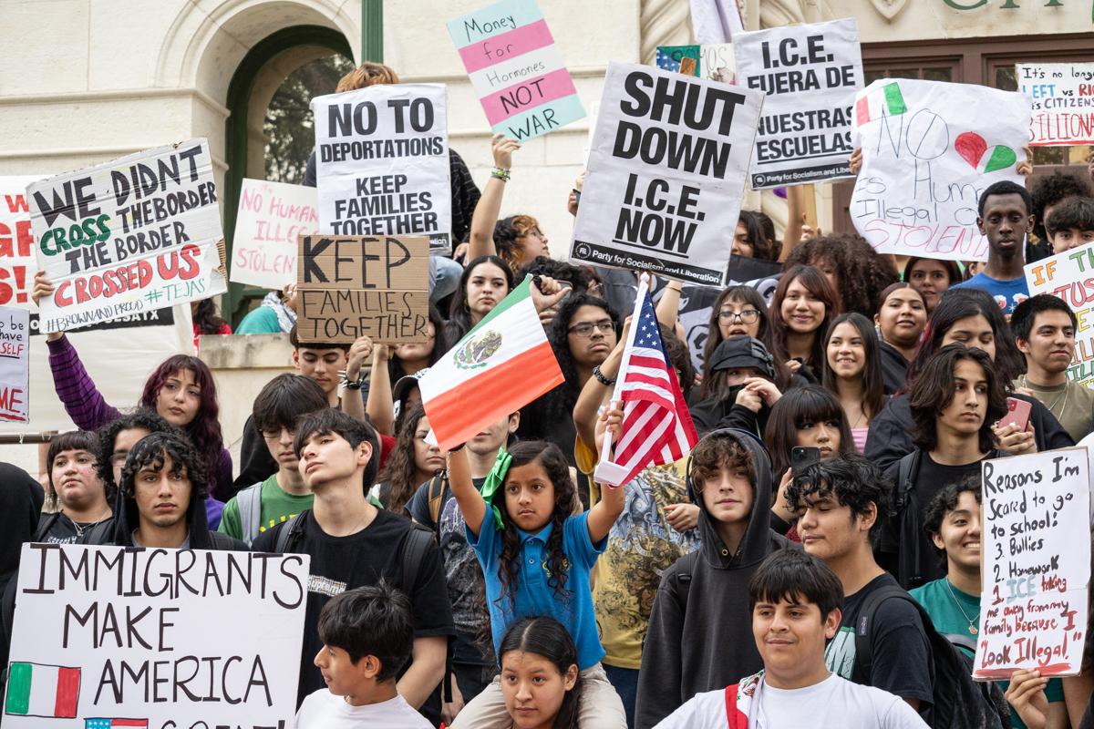 Thousands Rally in Downtown San Antonio to Protest Elon Musk’s ‘Unelected Influence’ on US Government Thousands Rally in Downtown San Antonio to Protest Elon Musk’s ‘Unelected Influence’ on US Government