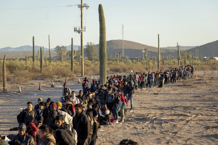 Arizona Voters Face Crucial Decision on Criminalizing Illegal Border Crossings at the State Level Arizona Voters Face Crucial Decision on Criminalizing Illegal Border Crossings at the State Level
