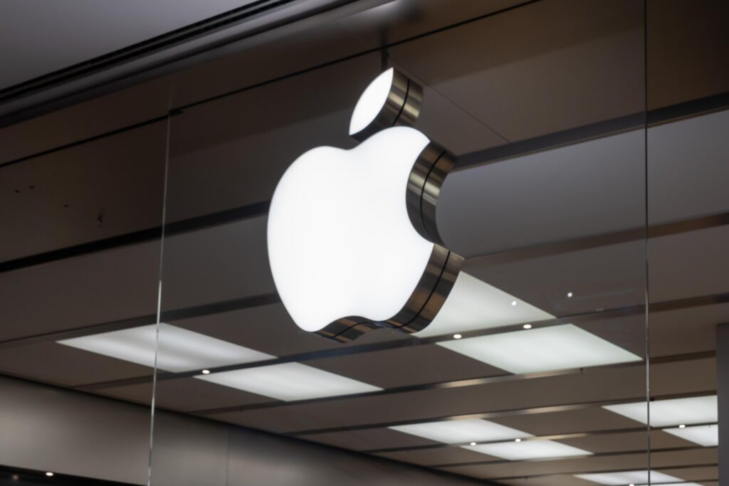Apple Shuts Down Its Northbrook Court Store: What This Means for Shoppers Apple Shuts Down Its Northbrook Court Store: What This Means for Shoppers