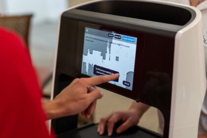 DFW-Based RobotLAB Strengthens Partnership with LG Business Solutions to Boost Distribution