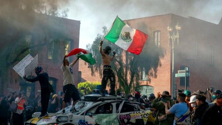 Photos Capture Nationwide Uprising Against Immigration Raids Photos Capture Nationwide Uprising Against Immigration Raids
