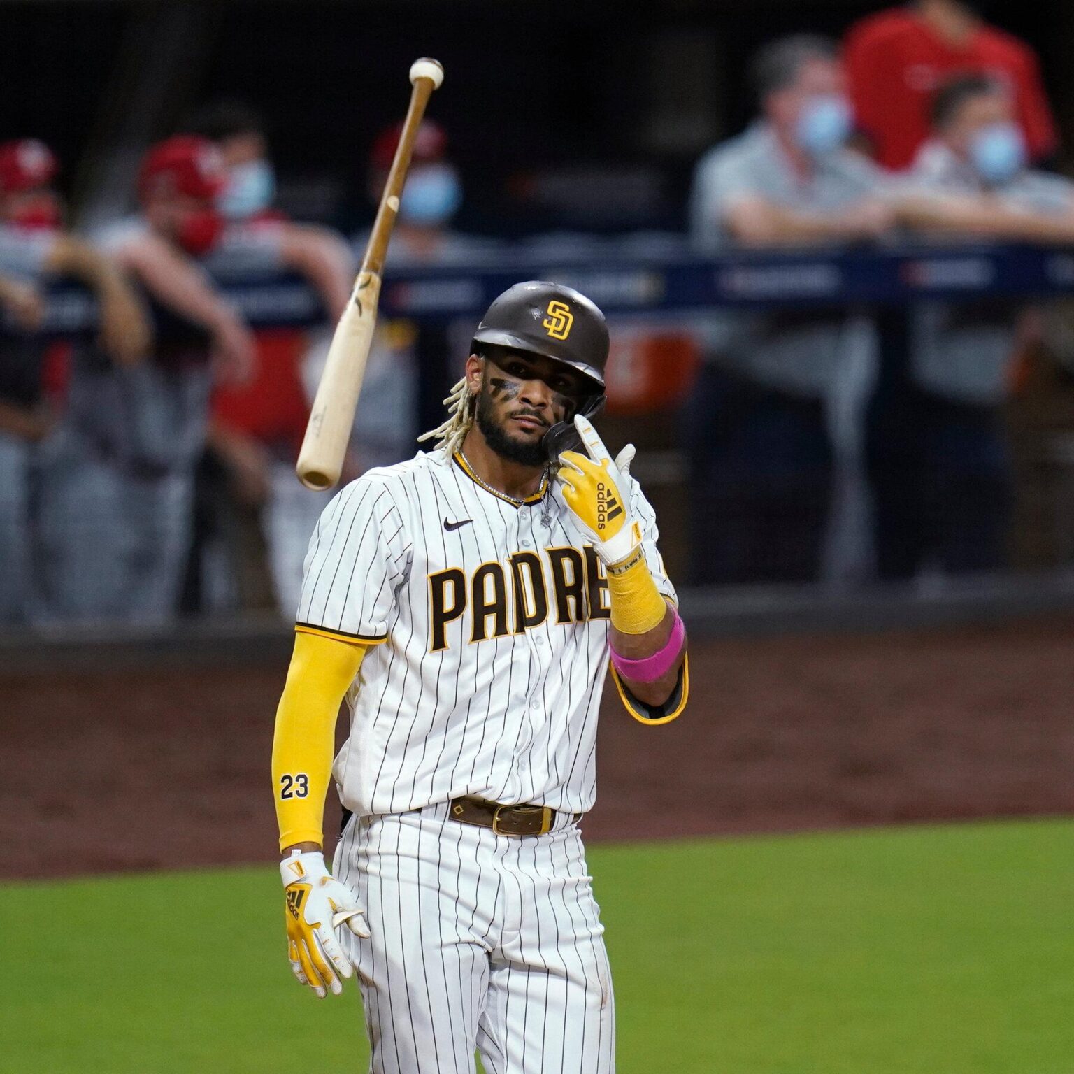 Fernando Tatis’ Epic 3-Word Comeback After Dodgers Hit Him Fernando Tatis’ Epic 3-Word Comeback After Dodgers Hit Him