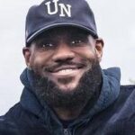 LeBron James Spotted Rocking Beto O’Rourke Hat at San Antonio Arena