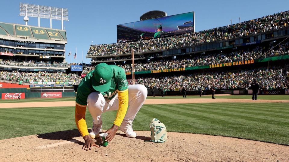 A’s Suffer Crushing 11-4 Defeat to Astros in Game 3 Showdown A’s Suffer Crushing 11-4 Defeat to Astros in Game 3 Showdown