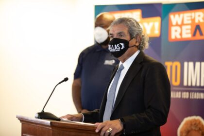 Dallas School District Stands Firm, Implements Mask Mandate Despite Governor’s Ban