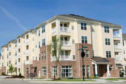 Apartment Builder Secures Prime Development Site on U.S. 75