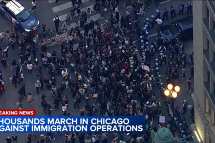 Chicago Gears Up for Massive Anti-ICE Protests as Johnson Condemns Trump as a ‘Tyrant