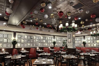 17 Must-Try Restaurants in Chicago’s Theater District