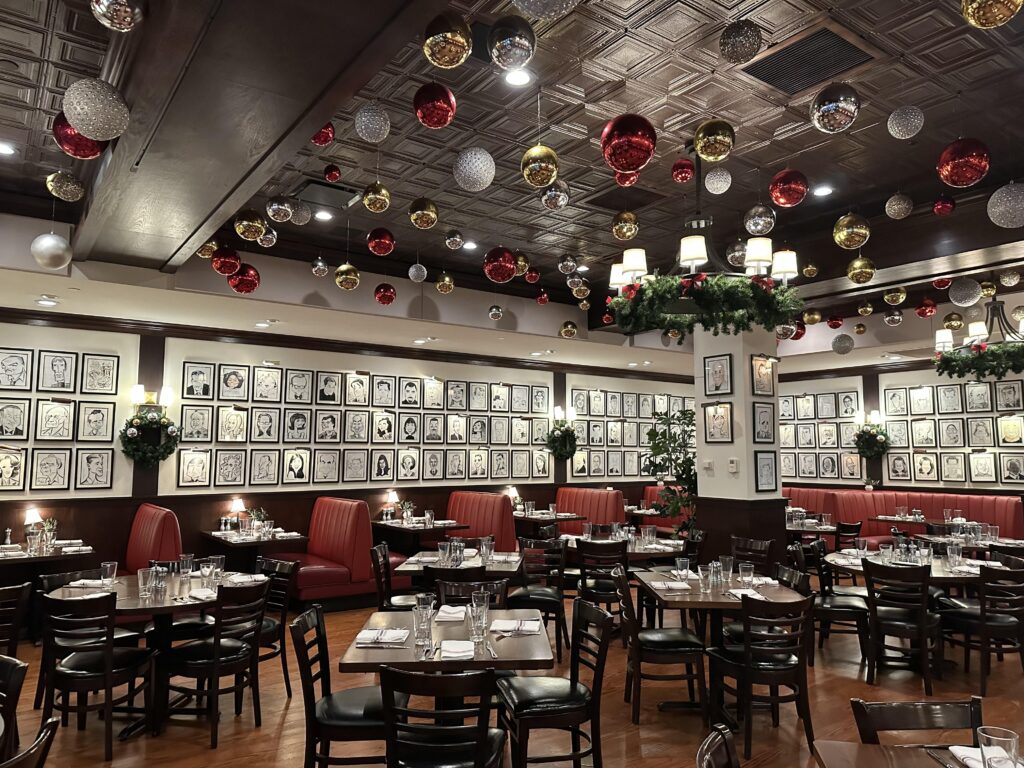 17 Must-Try Restaurants in Chicago’s Theater District 17 Must-Try Restaurants in Chicago’s Theater District