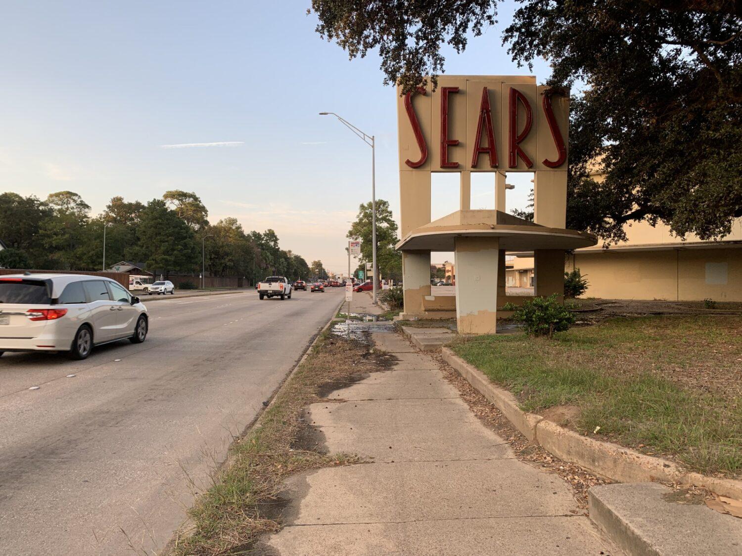 This Abandoned Sears Is Becoming Houston’s Hottest New Attraction This Abandoned Sears Is Becoming Houston’s Hottest New Attraction