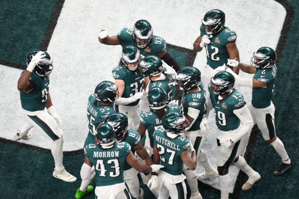 5 Eagles Poised to Secure Their Next Big Contract 5 Eagles Poised to Secure Their Next Big Contract