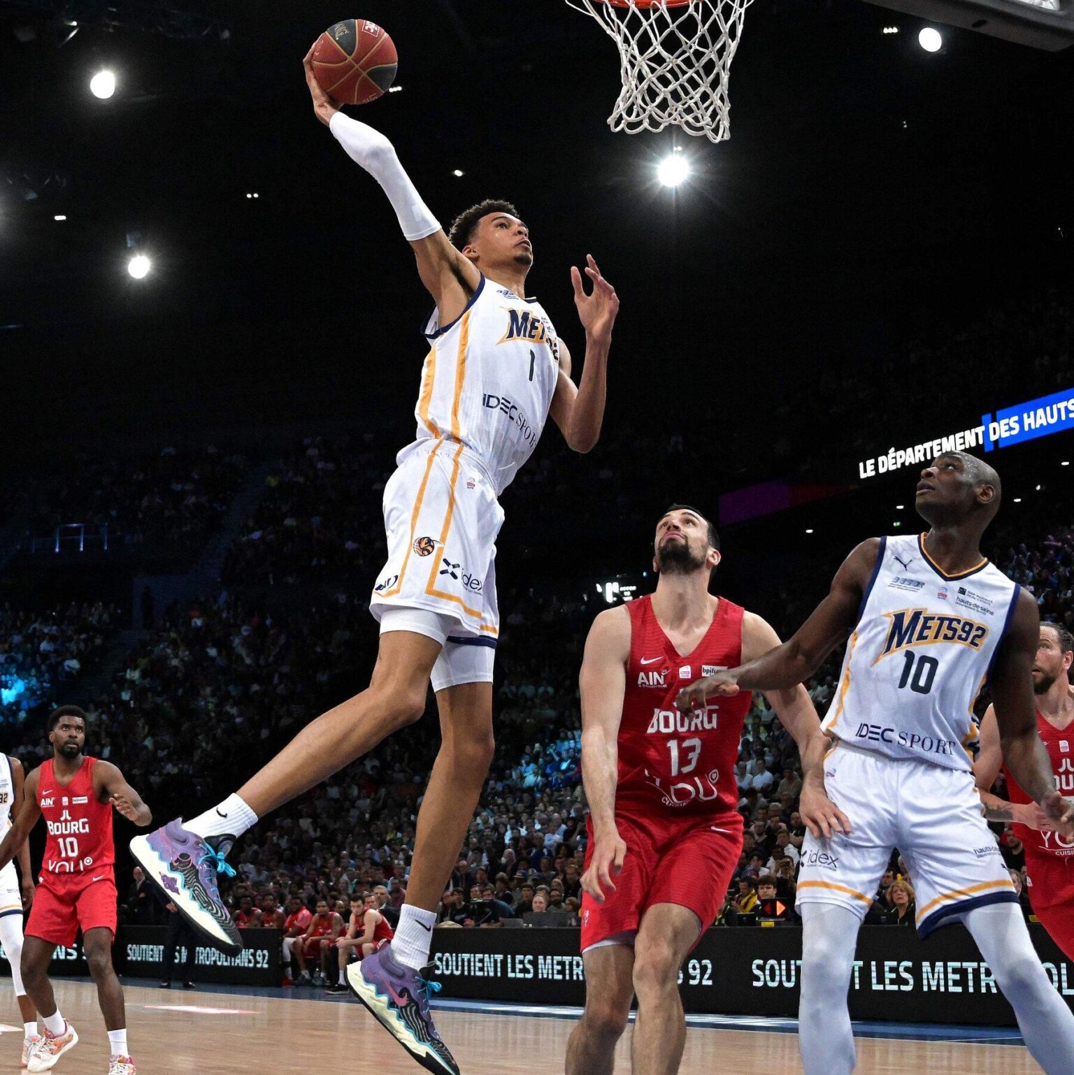 San Antonio Spurs Shock Fans with Game-Changing First-Round Draft Pick! San Antonio Spurs Shock Fans with Game-Changing First-Round Draft Pick!