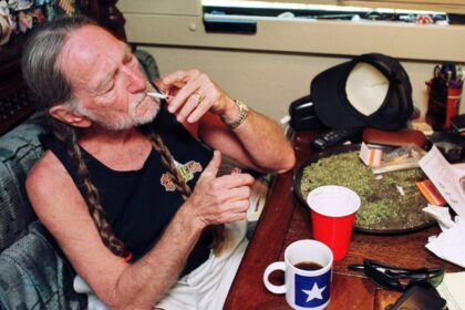 Willie Nelson Quits Smoking Marijuana to Protect His Lungs: “I Have Abused My Lungs