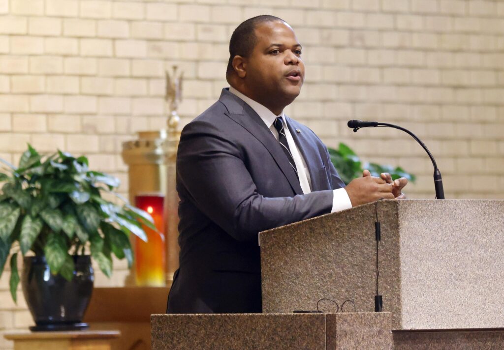Dallas Mayor Opens Up About His Party Switch and Shares Insight on Trump’s Impact on GOP Dallas Mayor Opens Up About His Party Switch and Shares Insight on Trump’s Impact on GOP