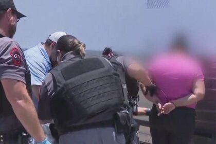 ‘It Feels Like a Trap’: Families Devastated as San Antonio Court Hearings Lead to ICE Arrests