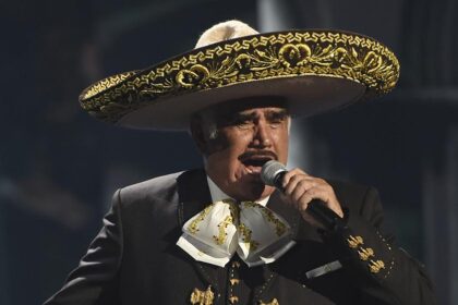 Legendary Mariachi Singer Set to Serenade the Alamo City This Fall