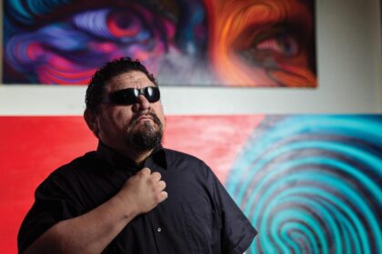San Antonio artist sets Guinness record for tiny paintings – MySA