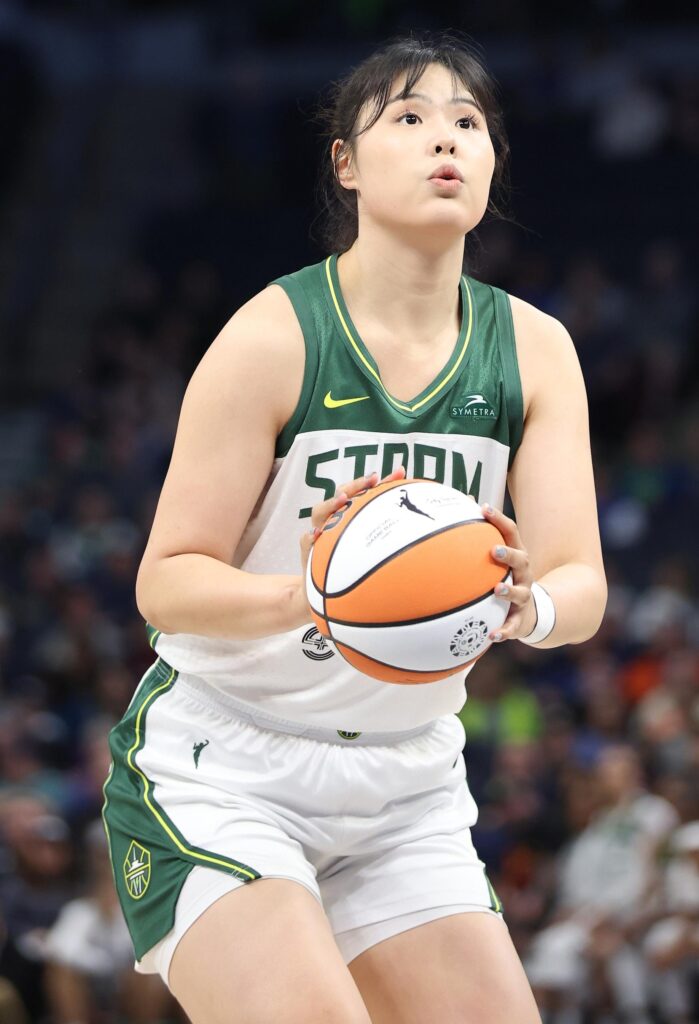 Wings Star Praises Li Yueru’s Incredible Breakout Performance in Dallas Wings Star Praises Li Yueru’s Incredible Breakout Performance in Dallas