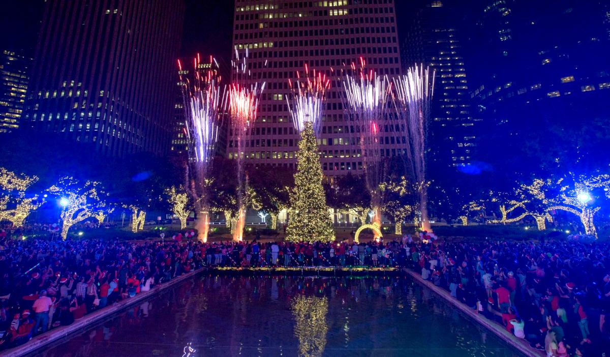 18 Must-Do Activities to Make Your Houston Christmas Weekend Unforgettable 18 Must-Do Activities to Make Your Houston Christmas Weekend Unforgettable