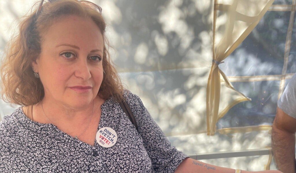 In Philadelphia’s Suburbs, a Wave of Canvassers Mobilizes to Engage Jewish Voters