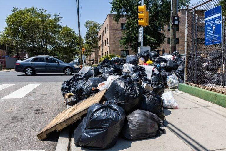 Agreement Reached to End DC33 Strike in Philadelphia; Trash Collection to Resume Monday Agreement Reached to End DC33 Strike in Philadelphia; Trash Collection to Resume Monday