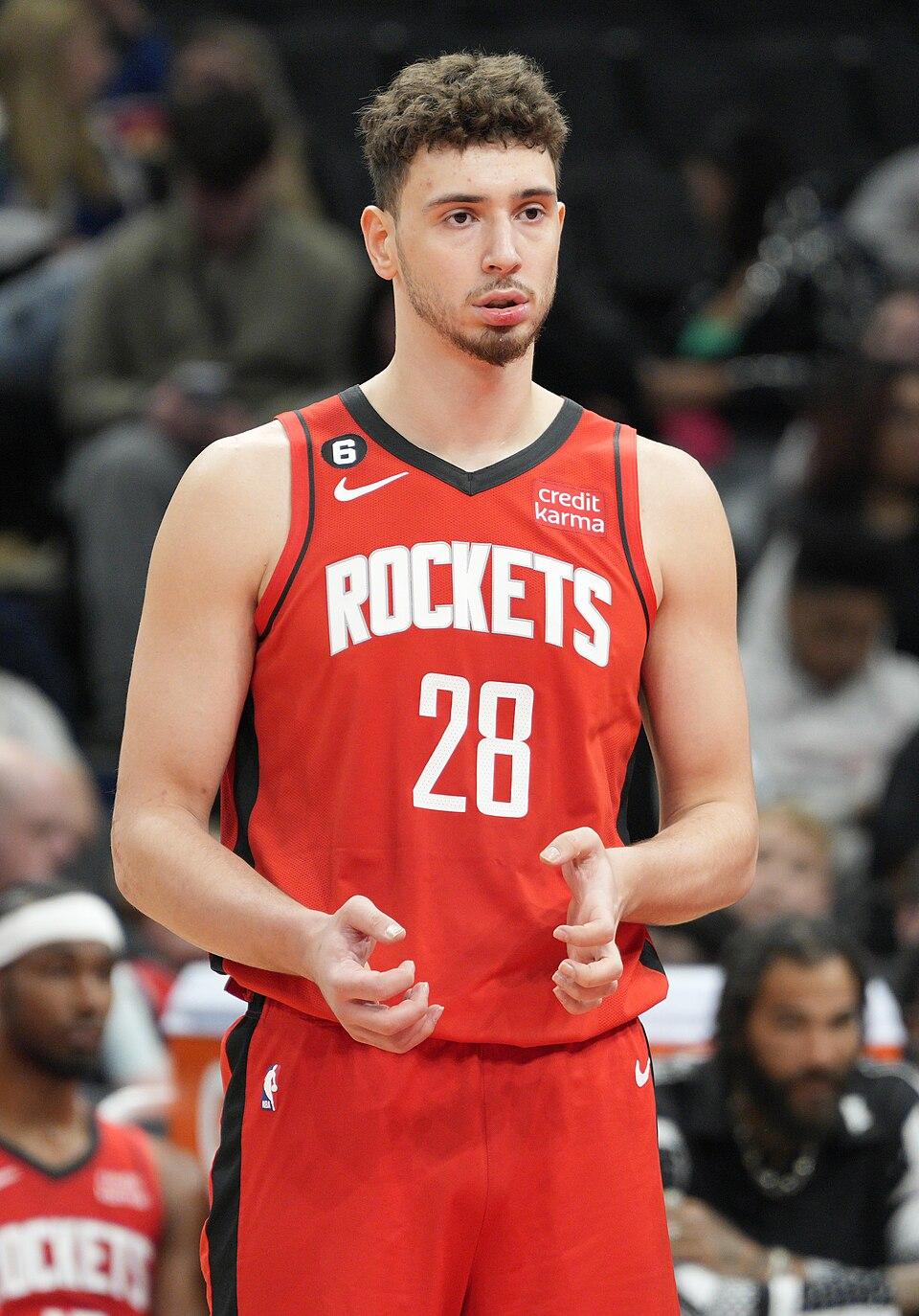 Houston Rockets Make Exciting Addition by Signing Former Sacramento Kings Star Houston Rockets Make Exciting Addition by Signing Former Sacramento Kings Star