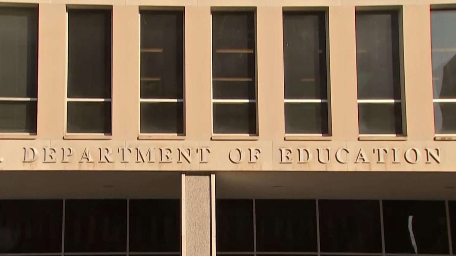 Supreme Court Approves Trump’s Plan to Dismantle Education Department and Lay Off 1,400 Employees Supreme Court Approves Trump’s Plan to Dismantle Education Department and Lay Off 1,400 Employees
