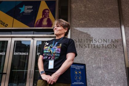 Amid Trump Standoff, Smithsonian Clarifies: Only Secretary Has Hiring and Firing Power