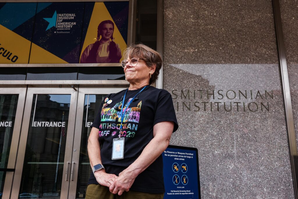 Amid Trump Standoff, Smithsonian Clarifies: Only Secretary Has Hiring and Firing Power Amid Trump Standoff, Smithsonian Clarifies: Only Secretary Has Hiring and Firing Power