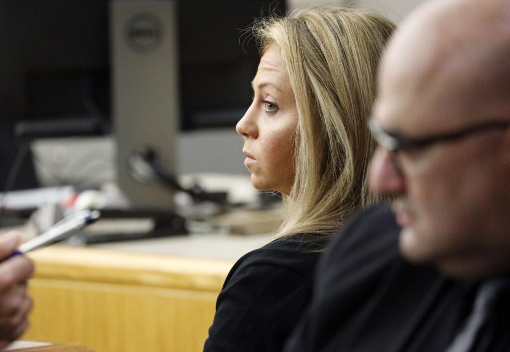 Ex Dallas cop Amber Guyger who gunned down a Black man in his own home is now parole eligible – The Independent Ex Dallas cop Amber Guyger who gunned down a Black man in his own home is now parole eligible – The Independent