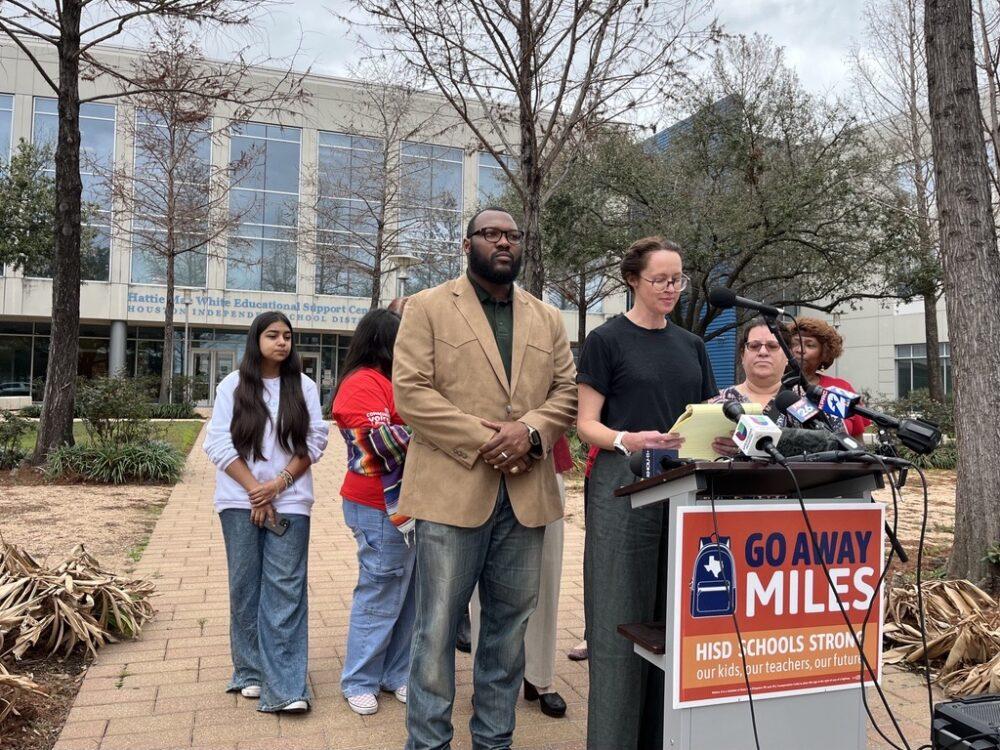 Houston Parents Outraged by Sudden HISD Curriculum Changes