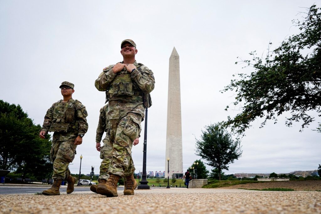 Nearly 2,000 National Guard Troops Deploy to DC, Begin Carrying Weapons This Weekend Nearly 2,000 National Guard Troops Deploy to DC, Begin Carrying Weapons This Weekend