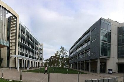 Find Your Way to UC San Diego School of Medicine – Easy Directions Inside!