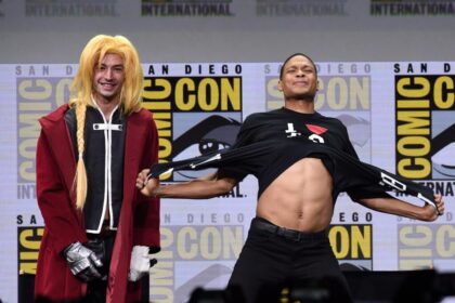 Wahoo! Ezra Miller cosplays as Toadette for ‘Fantastic Beasts’ Comic-Con panel – Entertainment Weekly