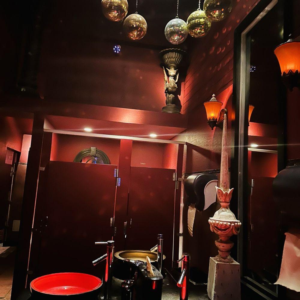 Celebrate Phoenix Pride and Beyond: Discover 10 Must-Visit Gay Bars in Metro Phoenix
