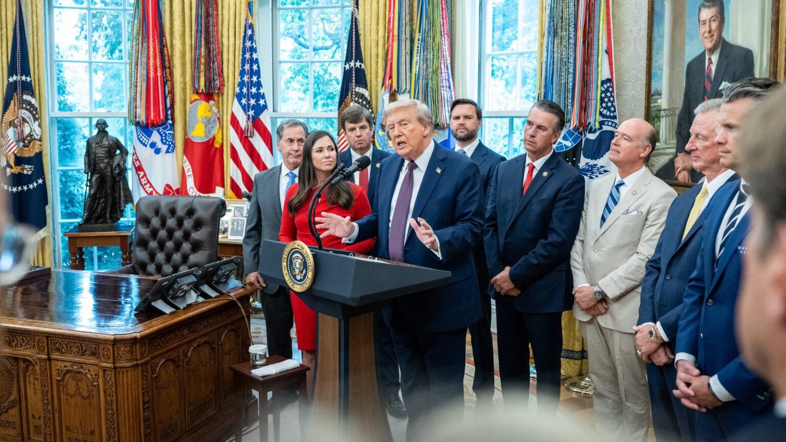 WATCH: Trump Vows to Send Troops to Chicago Despite Local Leaders’ Objections WATCH: Trump Vows to Send Troops to Chicago Despite Local Leaders’ Objections